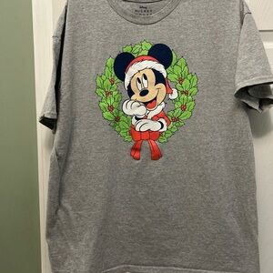 Disney Gray Mickey Mouse Holiday Tee